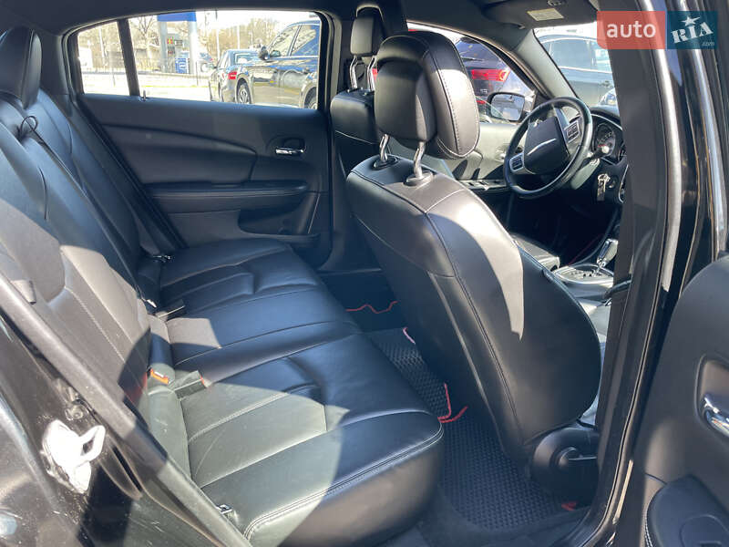 Седан Chrysler 200 2013 в Львове фото 6 Седан Chrysler 200 2013 в Львове