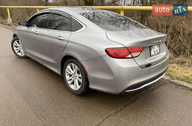 Седан Chrysler 200 2015 в 