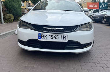 Седан Chrysler 200 2015 в 