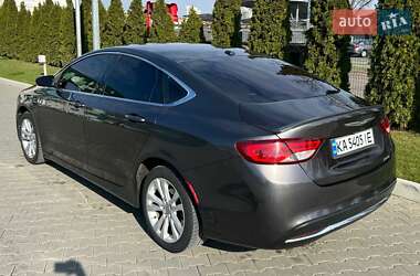 Седан Chrysler 200 2015 в 