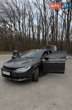 Седан Chrysler 200 2016 в 