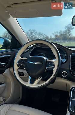 Седан Chrysler 200 2014 в 