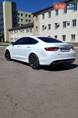 Седан Chrysler 200 2015 в 
