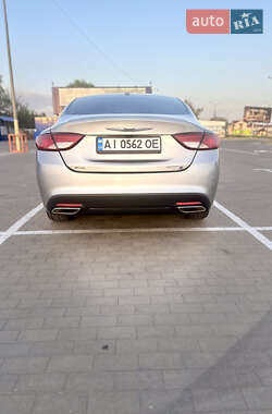 Седан Chrysler 200 2015 в 