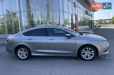 Седан Chrysler 200 2014 в 