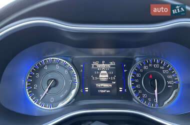 Седан Chrysler 200 2014 в 