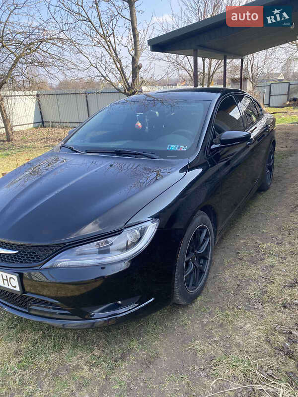 Седан Chrysler 200 2016 в Владимире