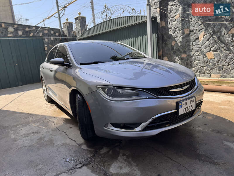 Седан Chrysler 200 2014 в Чорноморську