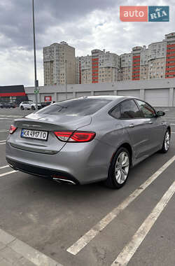 Седан Chrysler 200 2015 в 