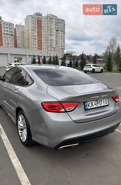 Седан Chrysler 200 2015 в 