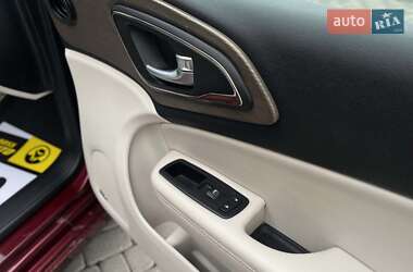 Седан Chrysler 200 2015 в 