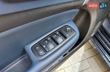 Седан Chrysler 200 2015 в 