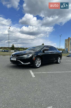 Седан Chrysler 200 2015 в 