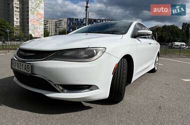 Седан Chrysler 200 2016 в 