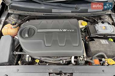 Седан Chrysler 200 2015 в 