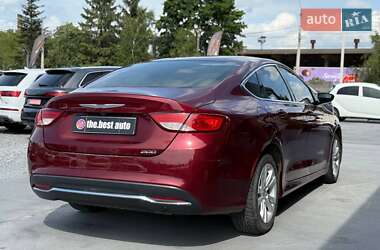 Седан Chrysler 200 2015 в 