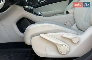 Седан Chrysler 200 2015 в 