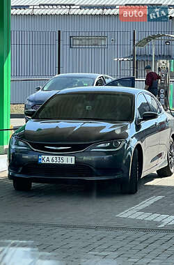 Седан Chrysler 200 2015 в 