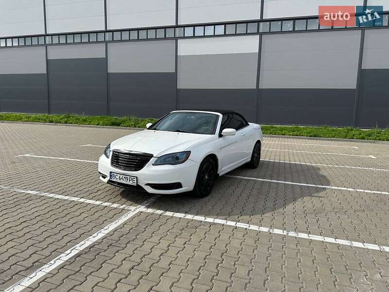Кабриолет Chrysler 200 2012 в Ивано-Франковске