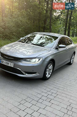 Седан Chrysler 200 2014 в Львові