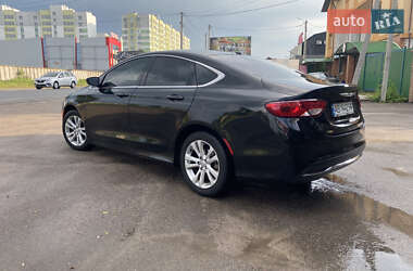 Седан Chrysler 200 2015 в Киеве