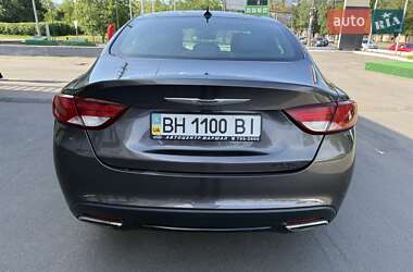 Седан Chrysler 200 2015 в 