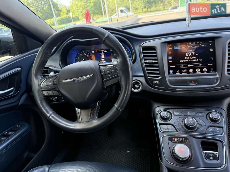 Седан Chrysler 200 2015 в Одессе