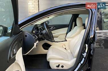 Седан Chrysler 200 2016 в 