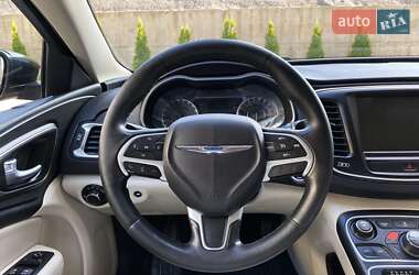 Седан Chrysler 200 2016 в 