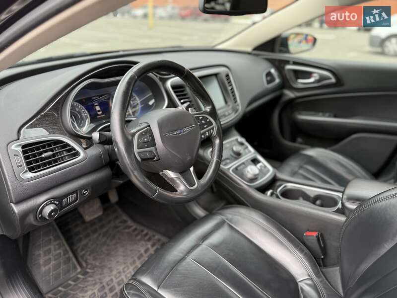 Седан Chrysler 200 2014 в Киеве фото 7 Седан Chrysler 200 2014 в Киеве