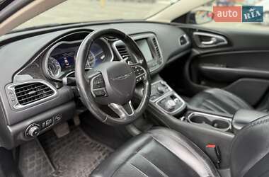 Седан Chrysler 200 2014 в 