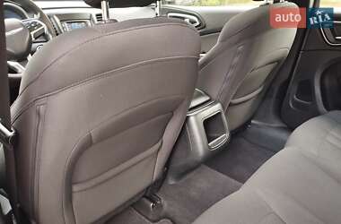 Седан Chrysler 200 2015 в 