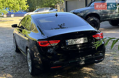 Седан Chrysler 200 2015 в 