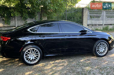 Седан Chrysler 200 2015 в 