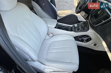 Седан Chrysler 200 2015 в 