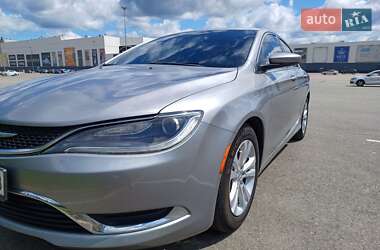Седан Chrysler 200 2016 в Киеве