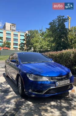 Седан Chrysler 200 2015 в Киеве
