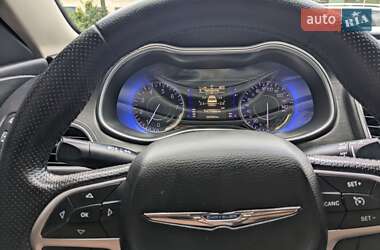 Седан Chrysler 200 2014 в 