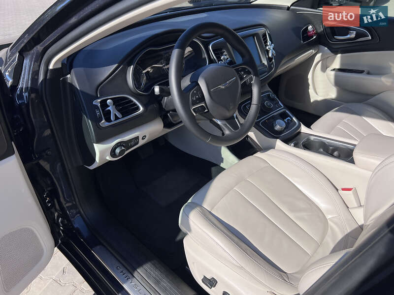 Седан Chrysler 200 2016 в Нововолинську фото 17 Седан Chrysler 200 2016 в Нововолинську