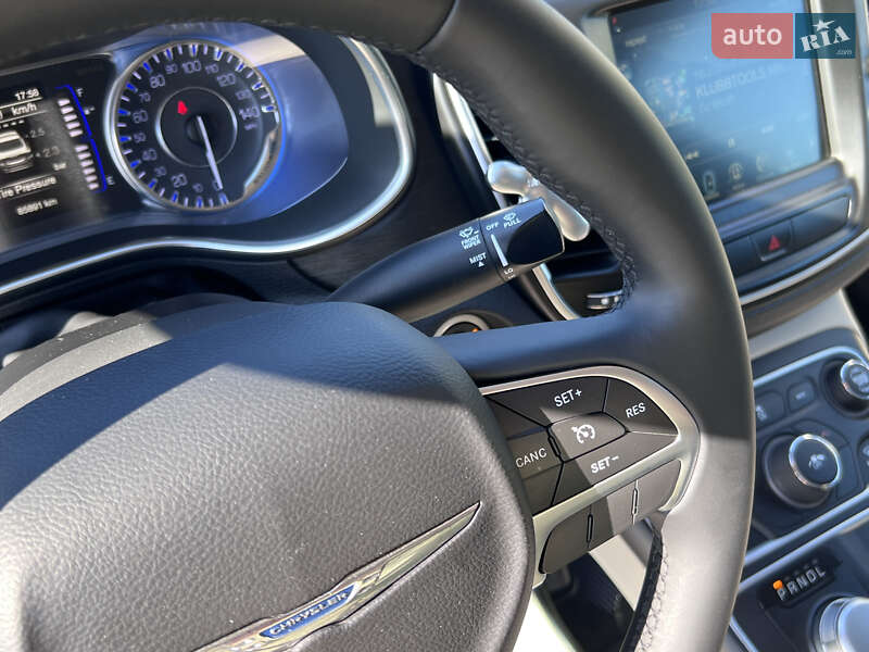 Седан Chrysler 200 2016 в Нововолинську фото 28 Седан Chrysler 200 2016 в Нововолинську