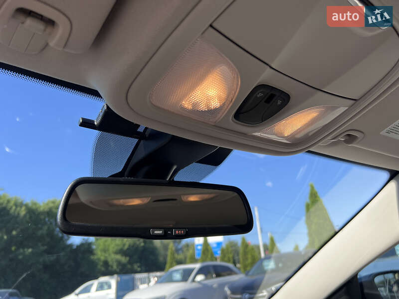 Седан Chrysler 200 2016 в Нововолинську фото 23 Седан Chrysler 200 2016 в Нововолинську