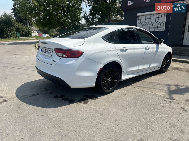 Седан Chrysler 200 2014 в Киеве