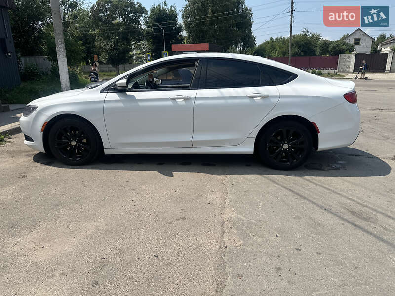 Седан Chrysler 200 2014 в Киеве