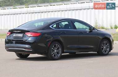 Седан Chrysler 200 2015 в 