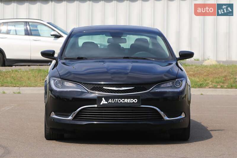 Седан Chrysler 200 2015 в Києві