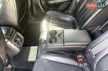 Седан Chrysler 200 2014 в 