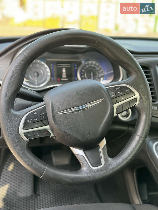 Седан Chrysler 200 2014 в Житомире