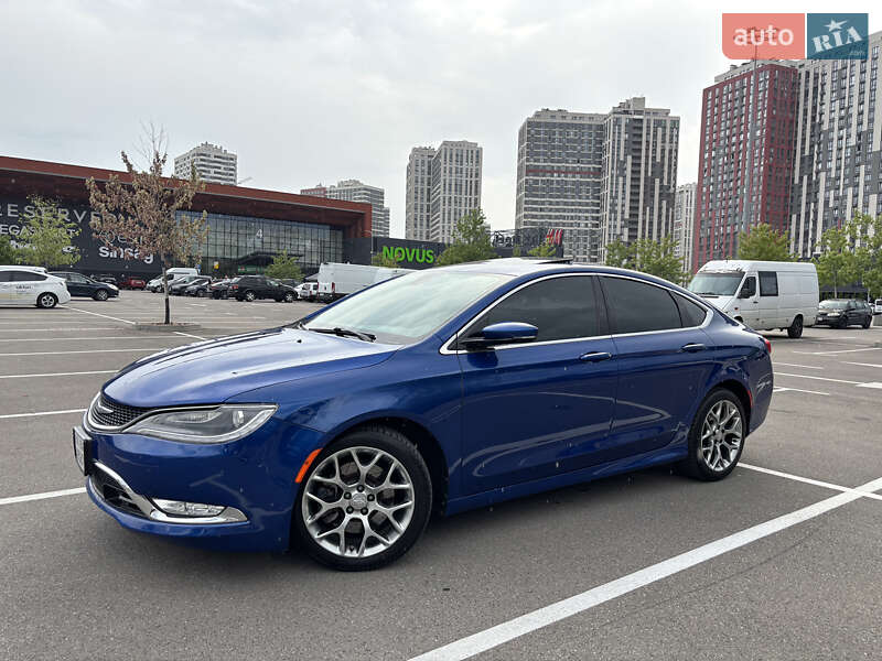 Седан Chrysler 200 2014 в Киеве