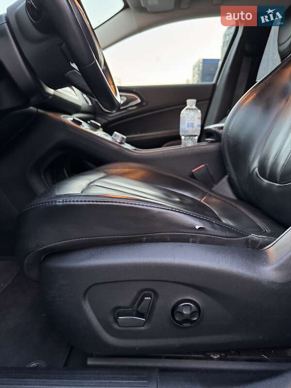 Седан Chrysler 200 2014 в Киеве