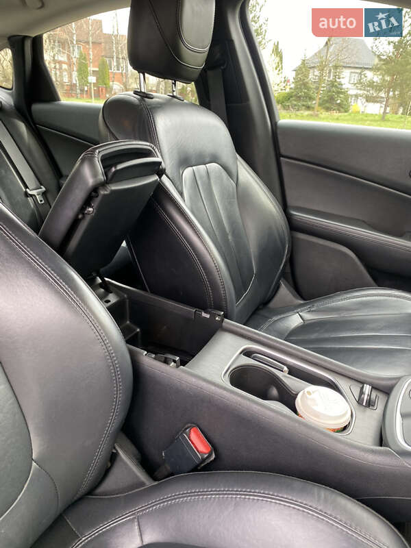 Седан Chrysler 200 2016 в Ровно фото 10 Седан Chrysler 200 2016 в Ровно